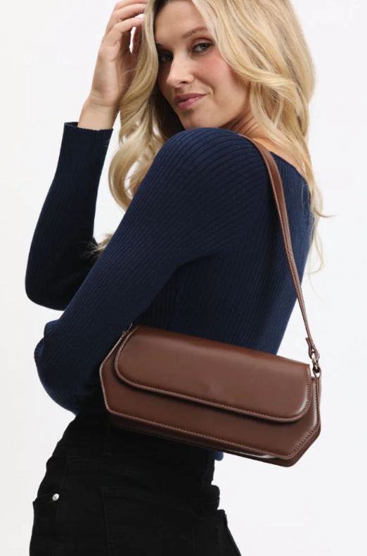 brown purse.