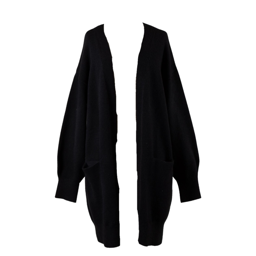 Long Sleeve cardigan sweater with pockets in the color black. 
