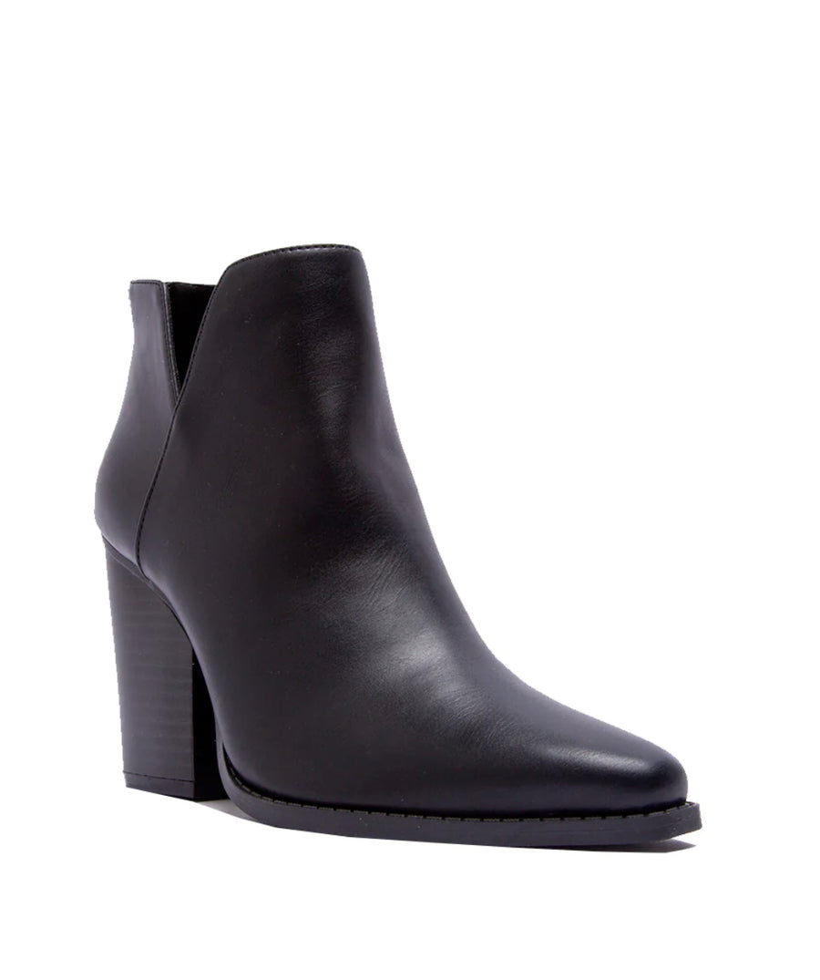 pointed toe heeled bootie.