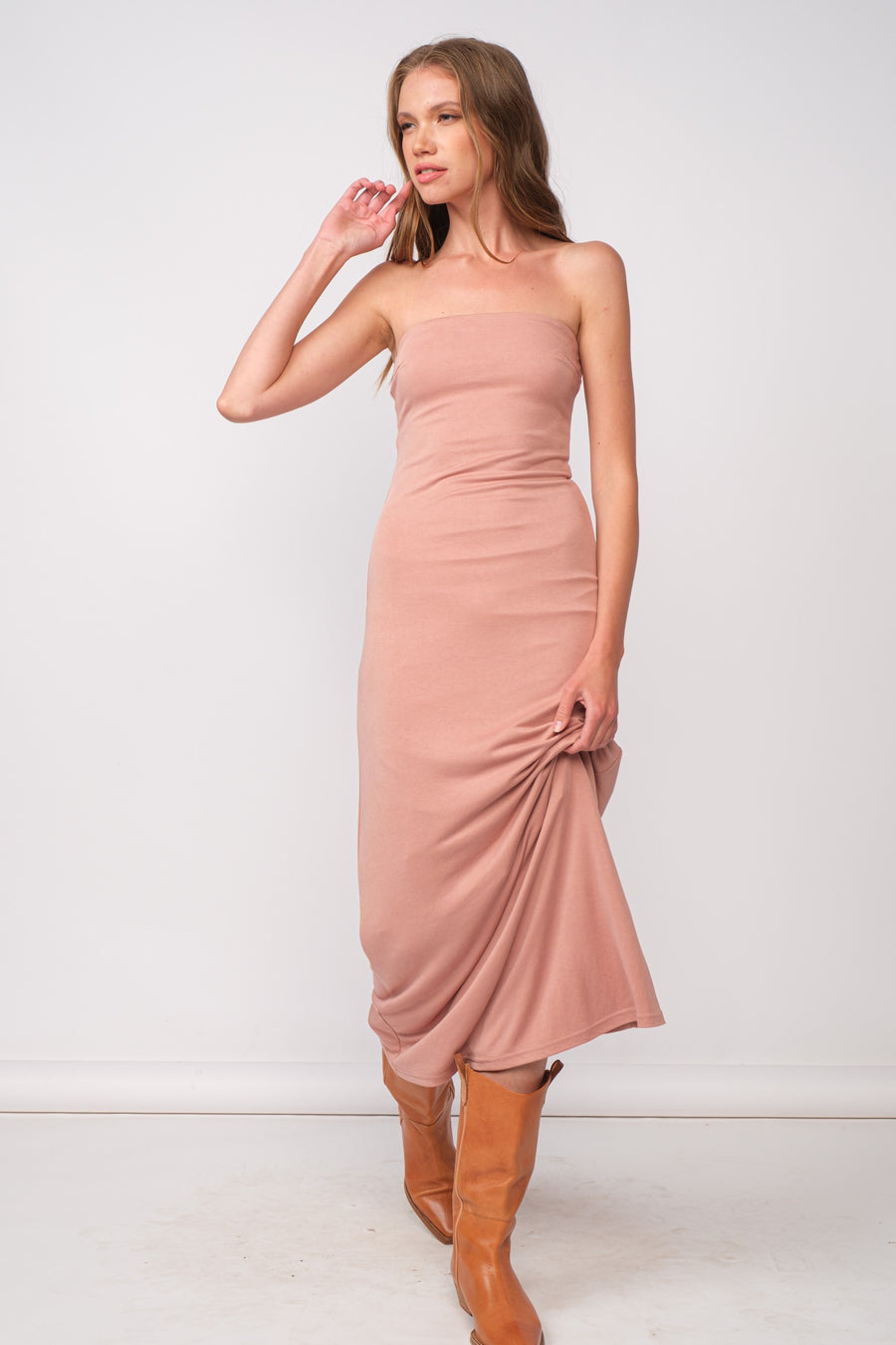 Strapless maxi dress in the color French coco.