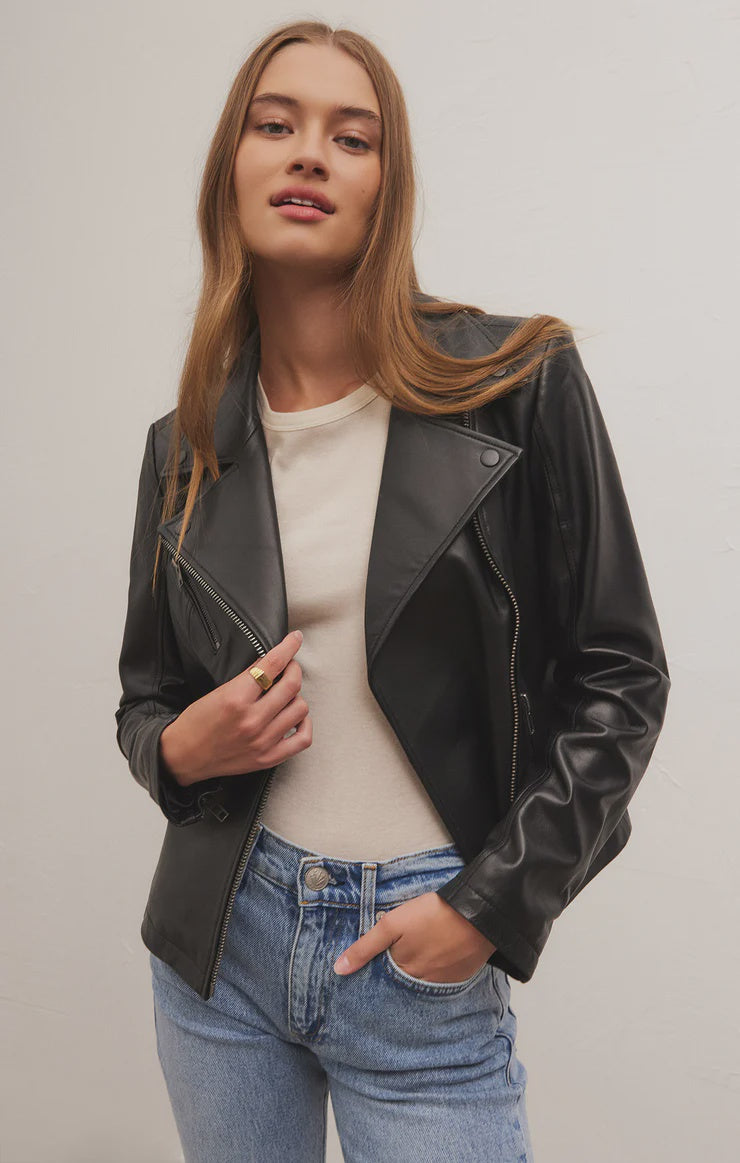 Featuring  a relaxed fit authemtic leather jacket in the color black