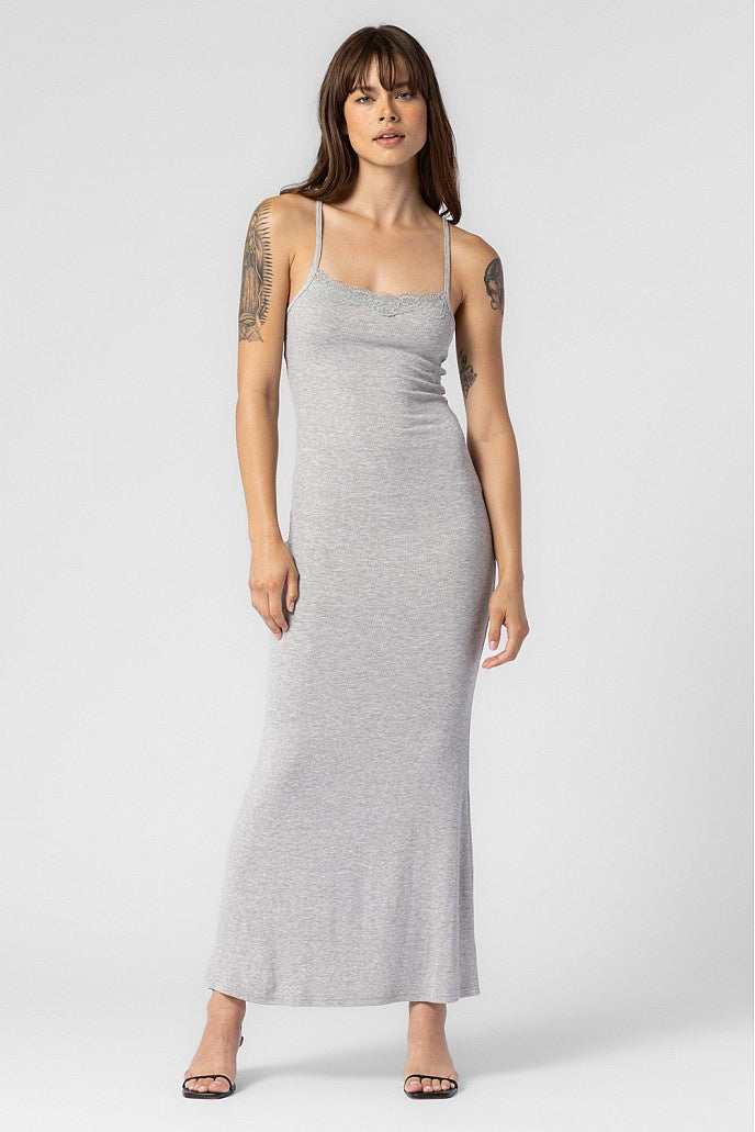 Maxi ribbed laced dres with sqaure neck. 